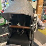 Uppababy Vista V2 Double Stroller Set W/Bassinet & Stand, 1 Rain Cover (retails $1700+)