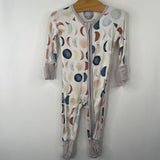 Size 0-3m: Little Sleepies WHite/Colorful Shapes Print 1pc PJs